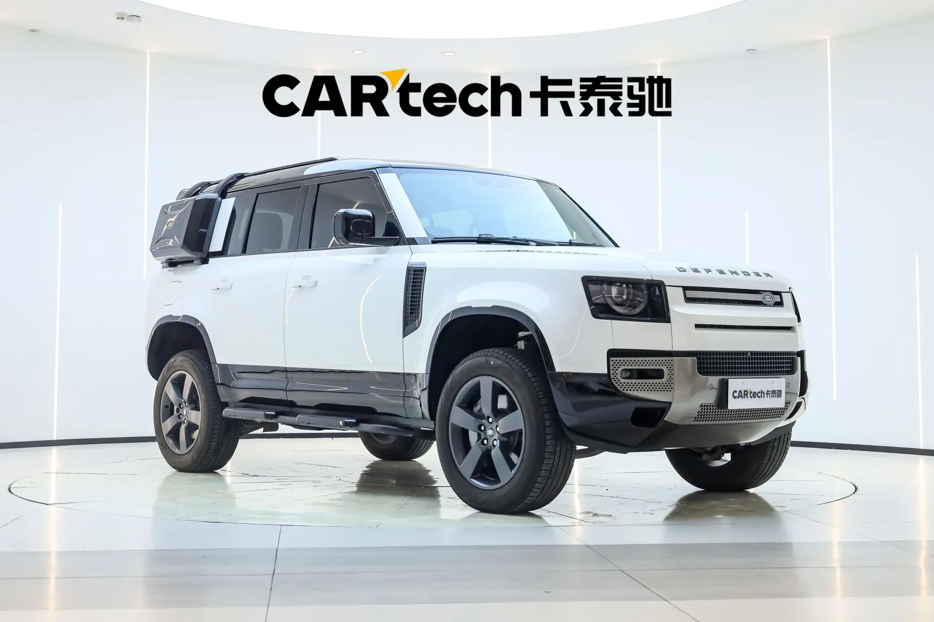Land Rover Defender, 2024 2