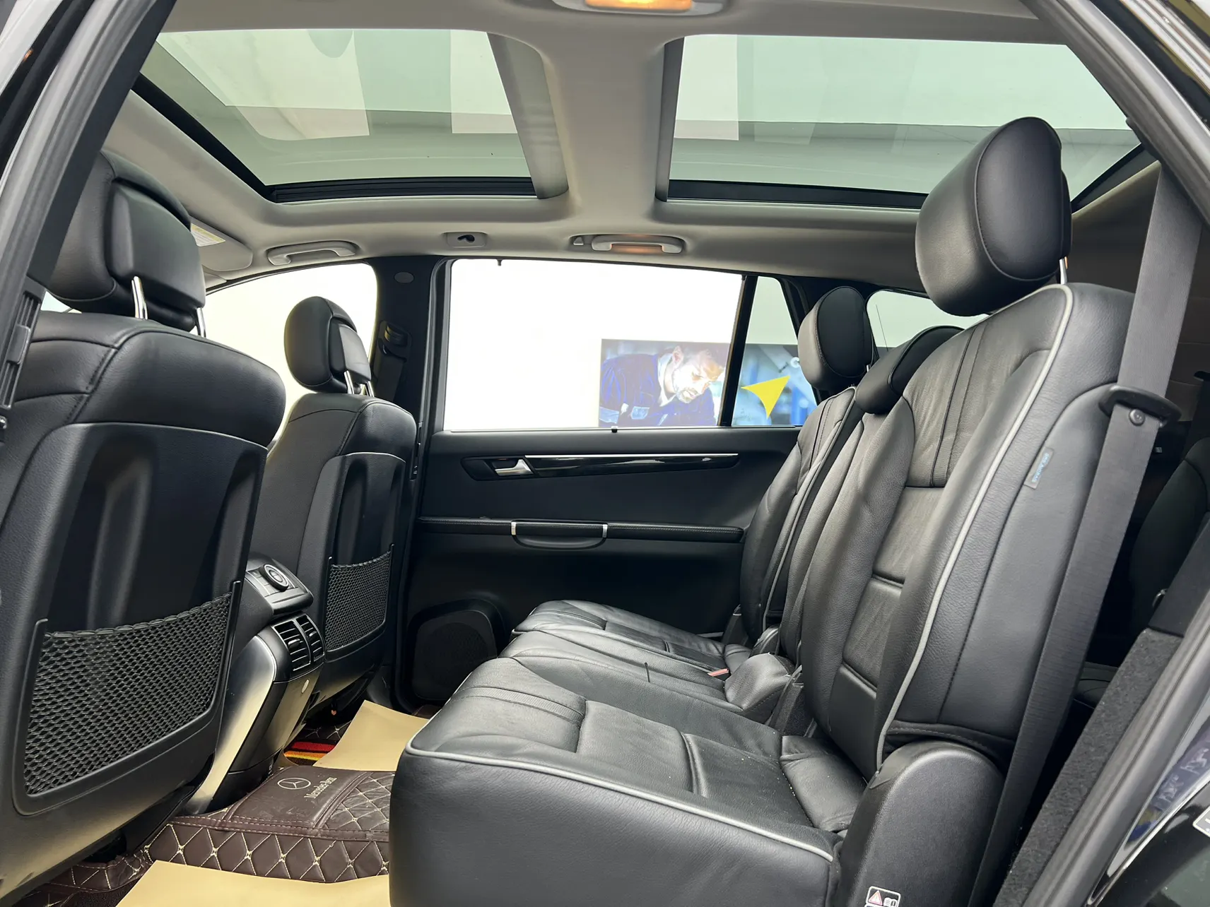 Mercedes-Benz R, 2017 32