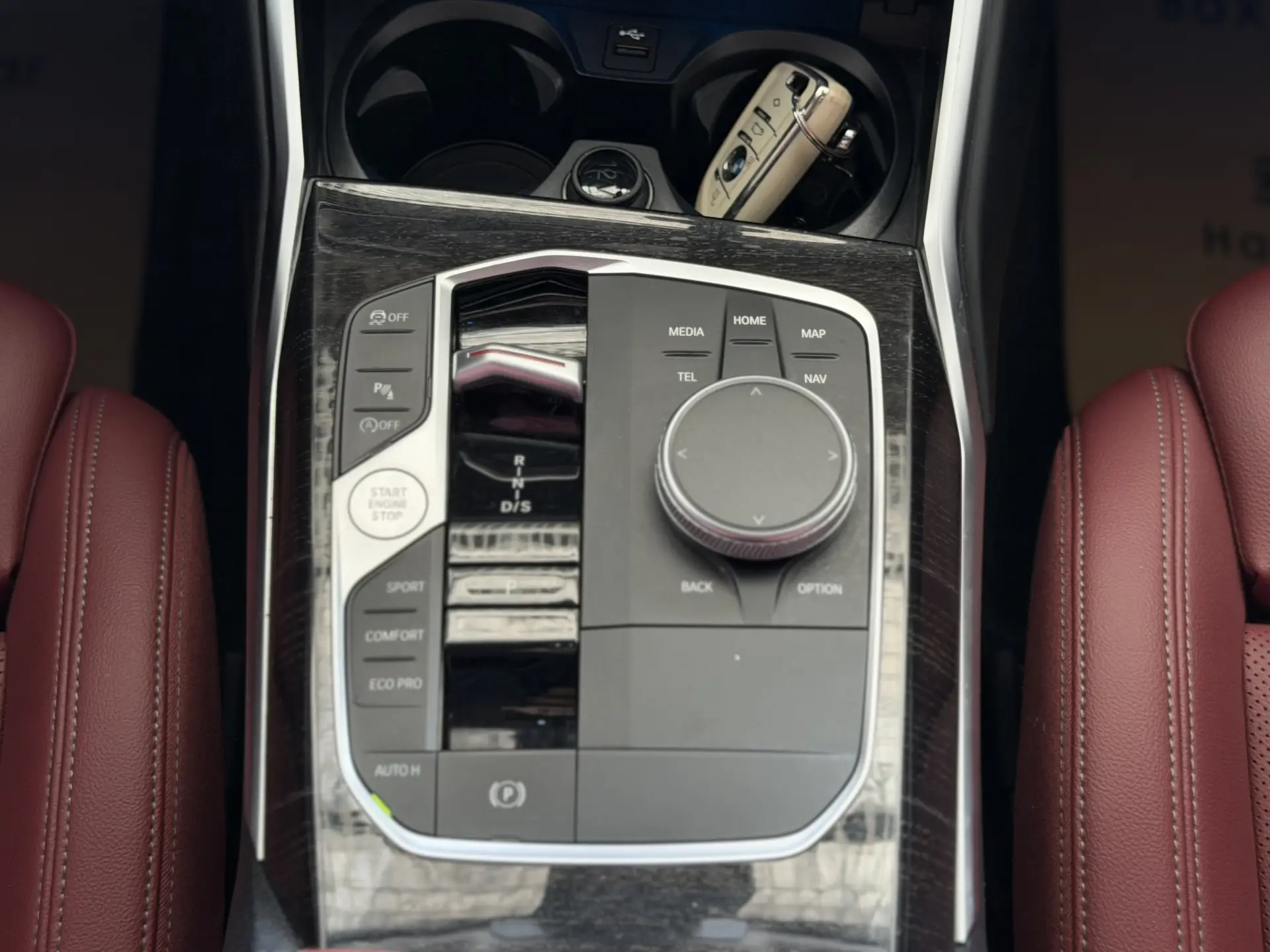 BMW 325Li, 2023 27