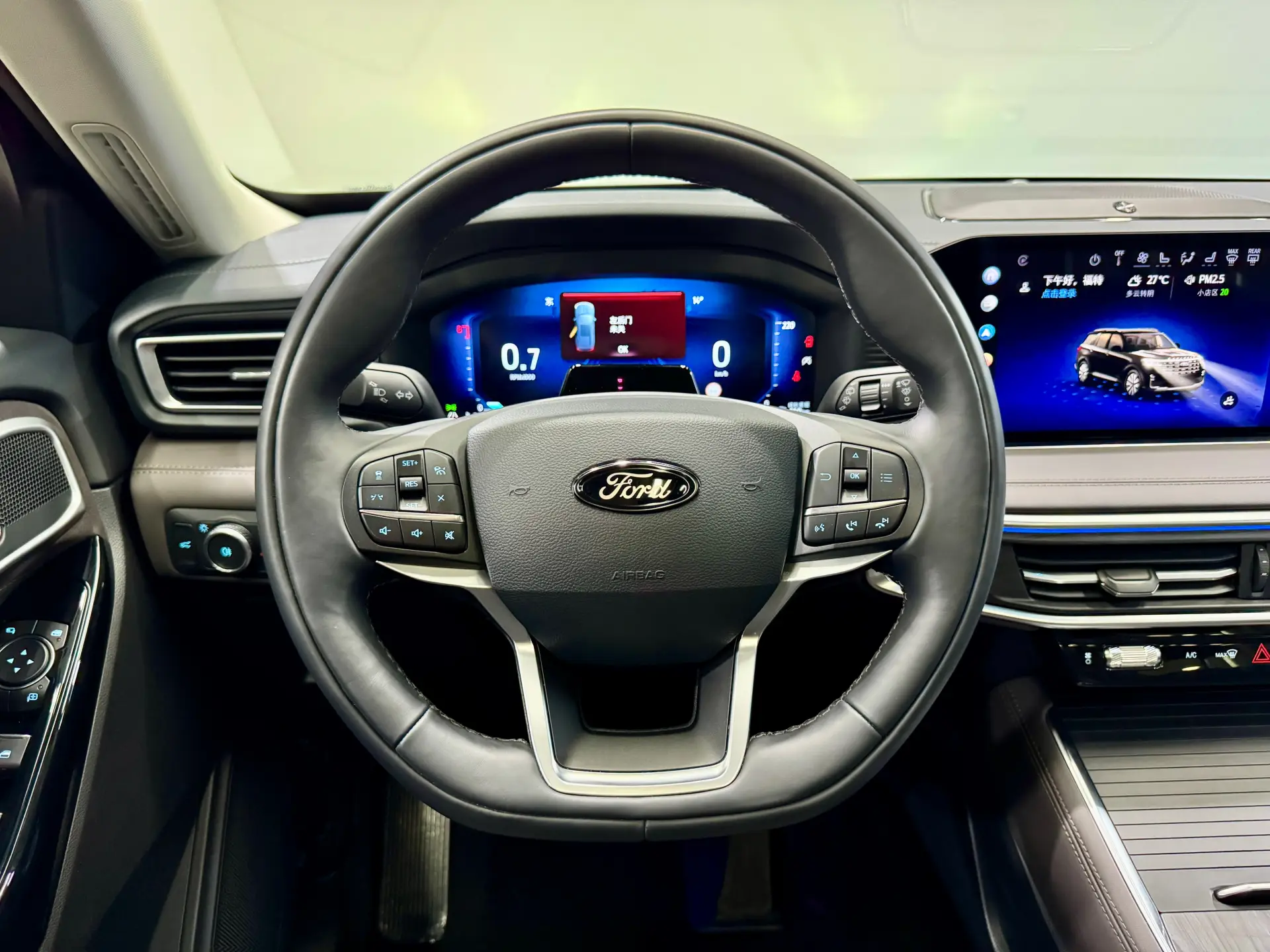 Ford Explorer, 2025 10