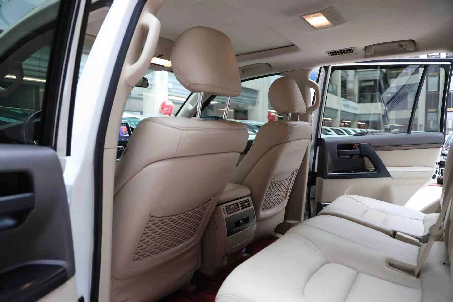 Toyota Land Cruiser, 2019 13