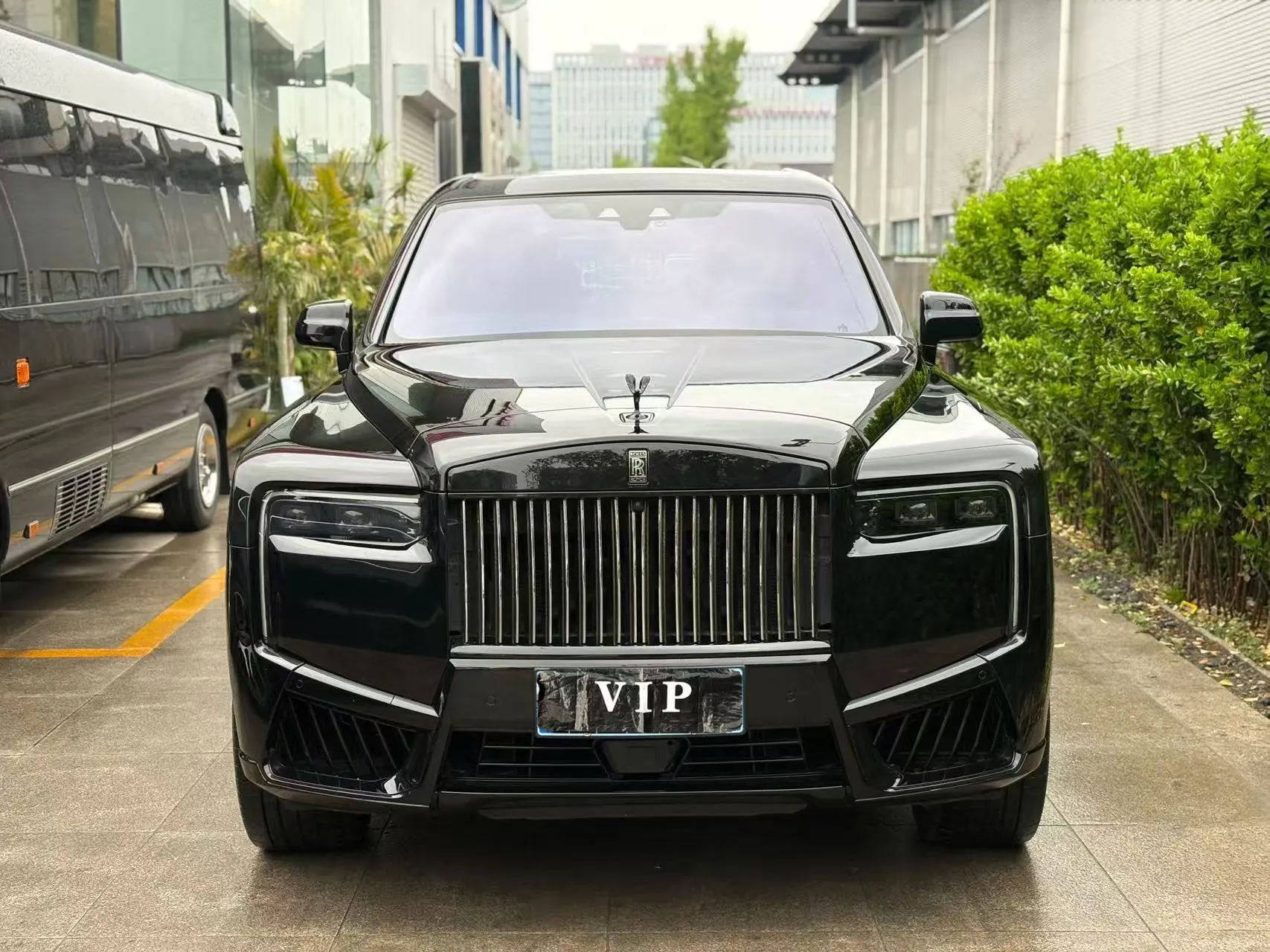 Rolls-Royce Cullinan, 2020 3
