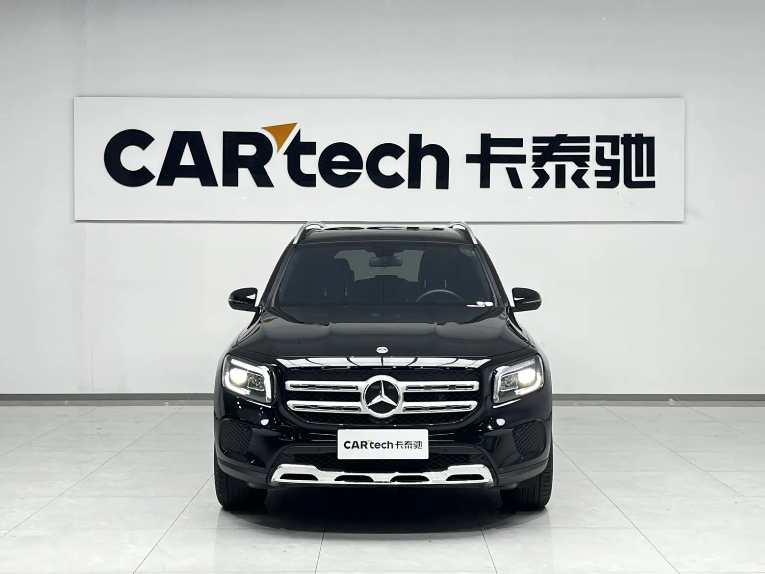 Mercedes-Benz GLB, 2023 2