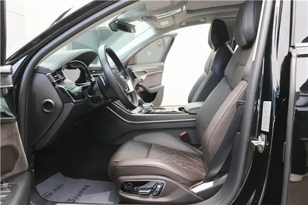 Audi A8L 50 TFSI, 2022 все фото