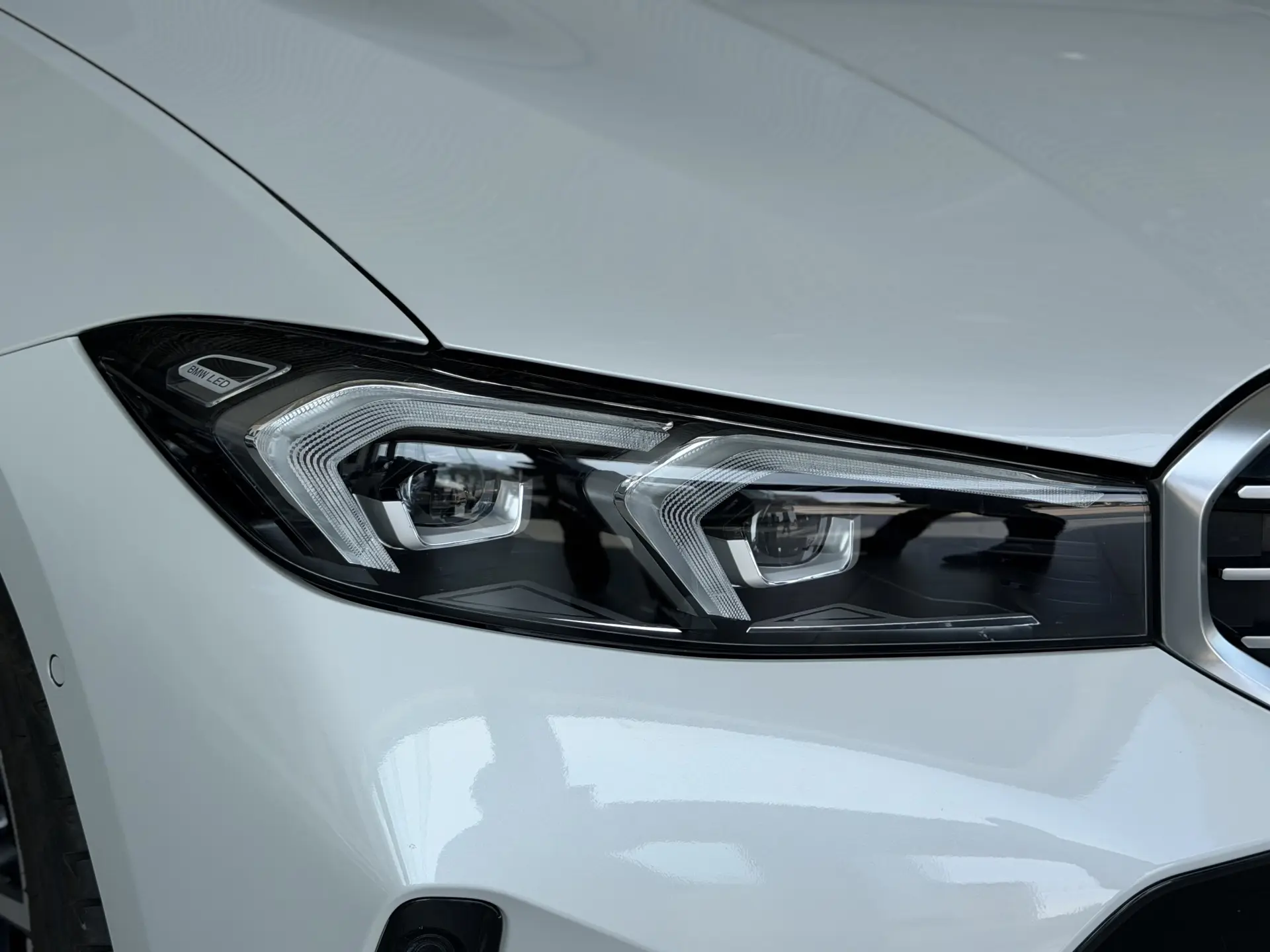 BMW 325Li, 2023 12