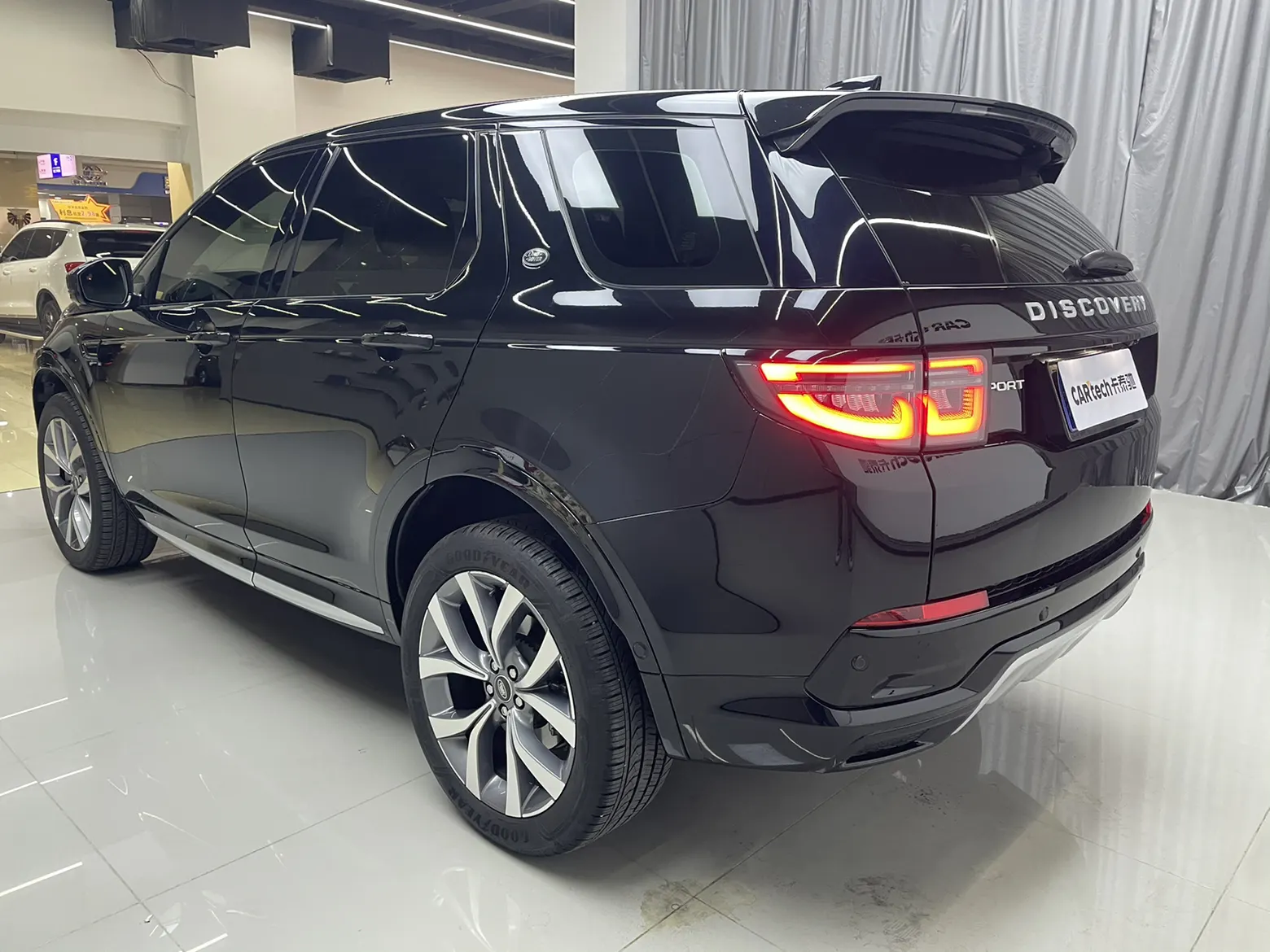 Land Rover Discovery Sport, 2024 6