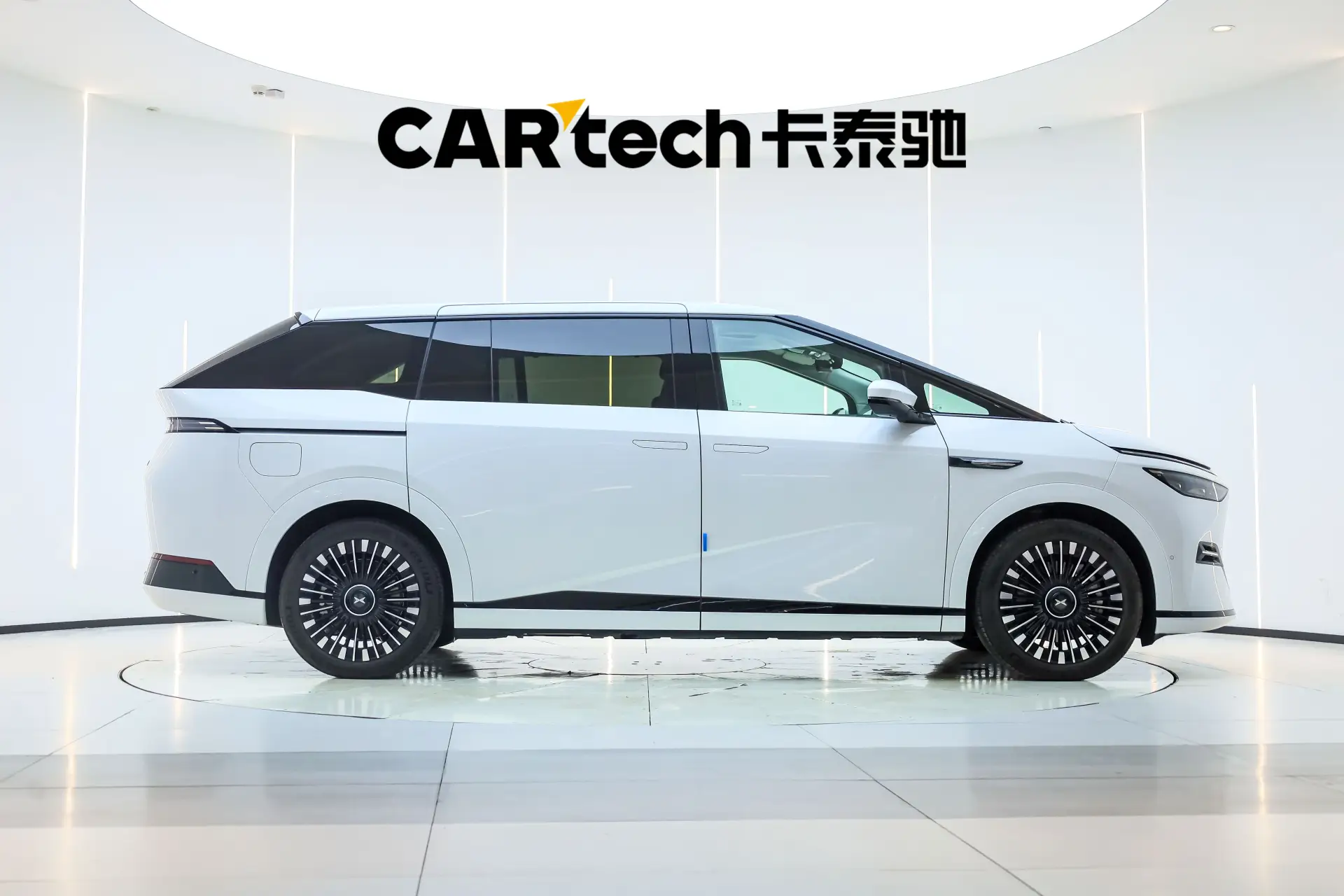 Xpeng X9, 2025 4