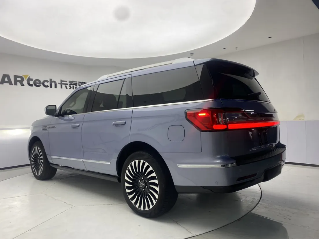 Lincoln Navigator, 2023 7