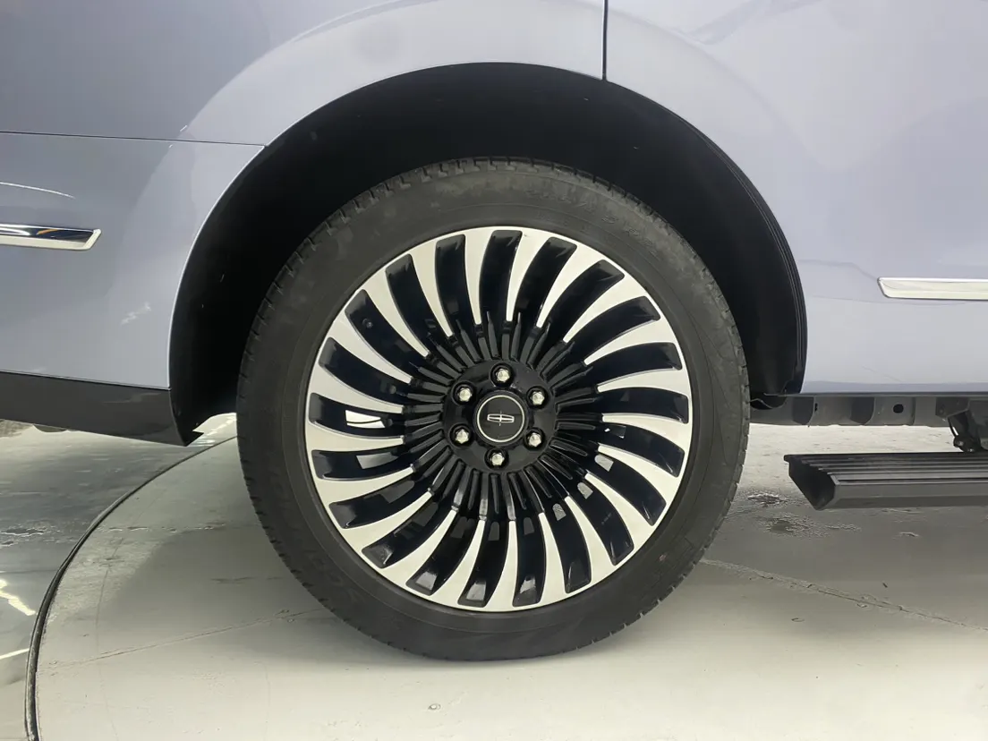 Lincoln Navigator, 2023 11
