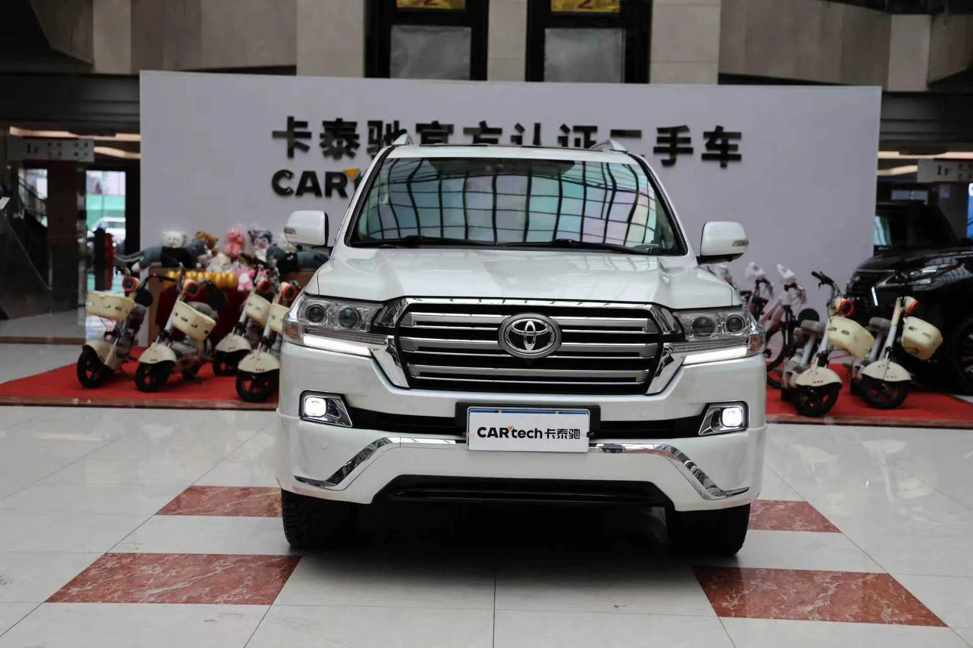 Toyota Land Cruiser, 2019 3