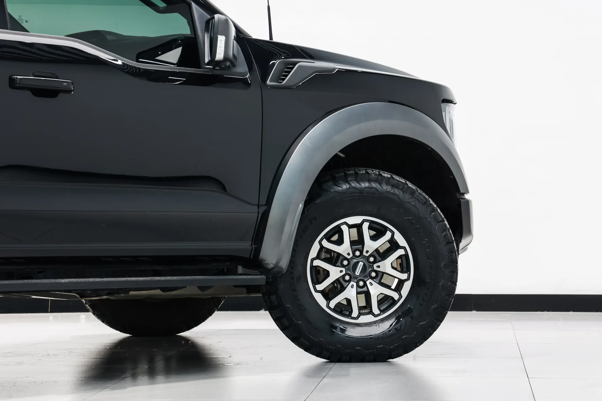 Ford F-150, 2023 11