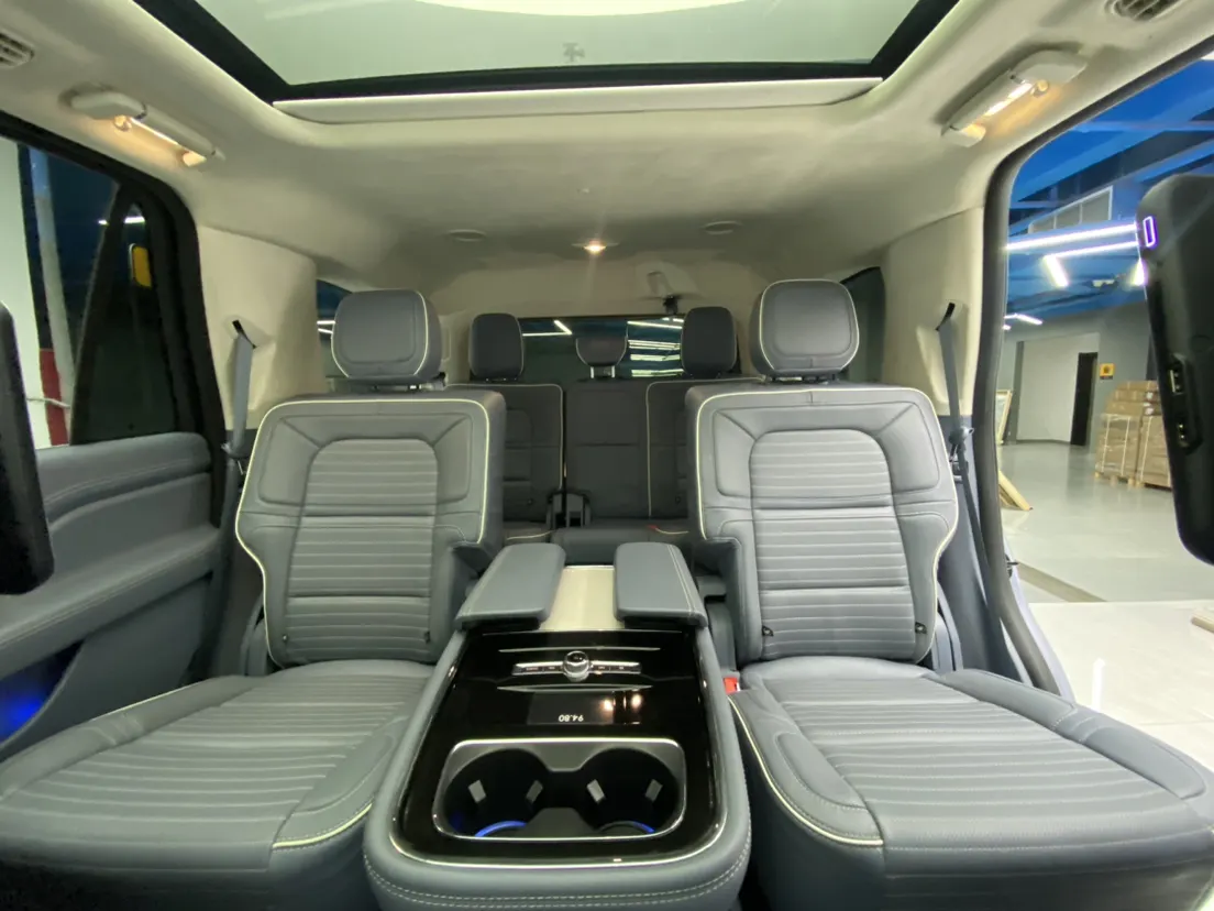 Lincoln Navigator, 2023 20