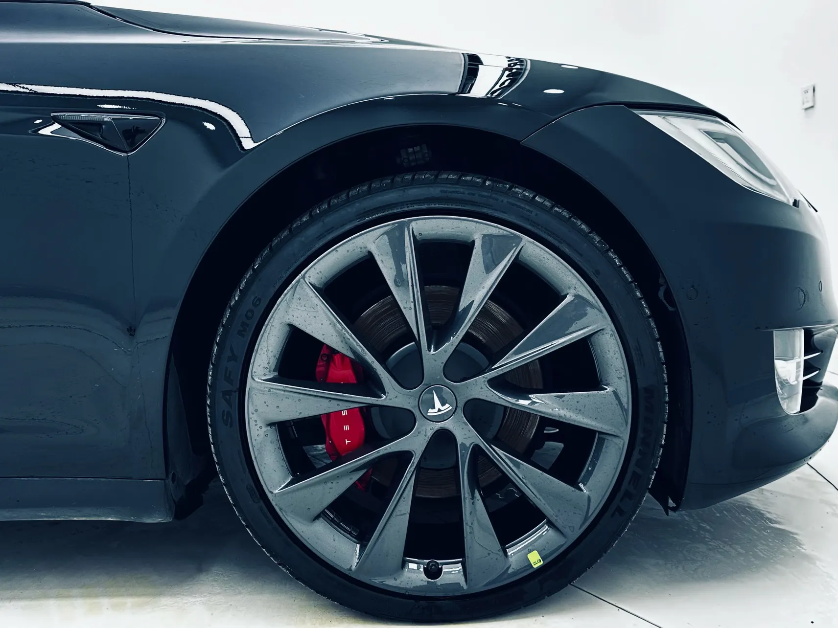 Tesla Model S, 2020 9