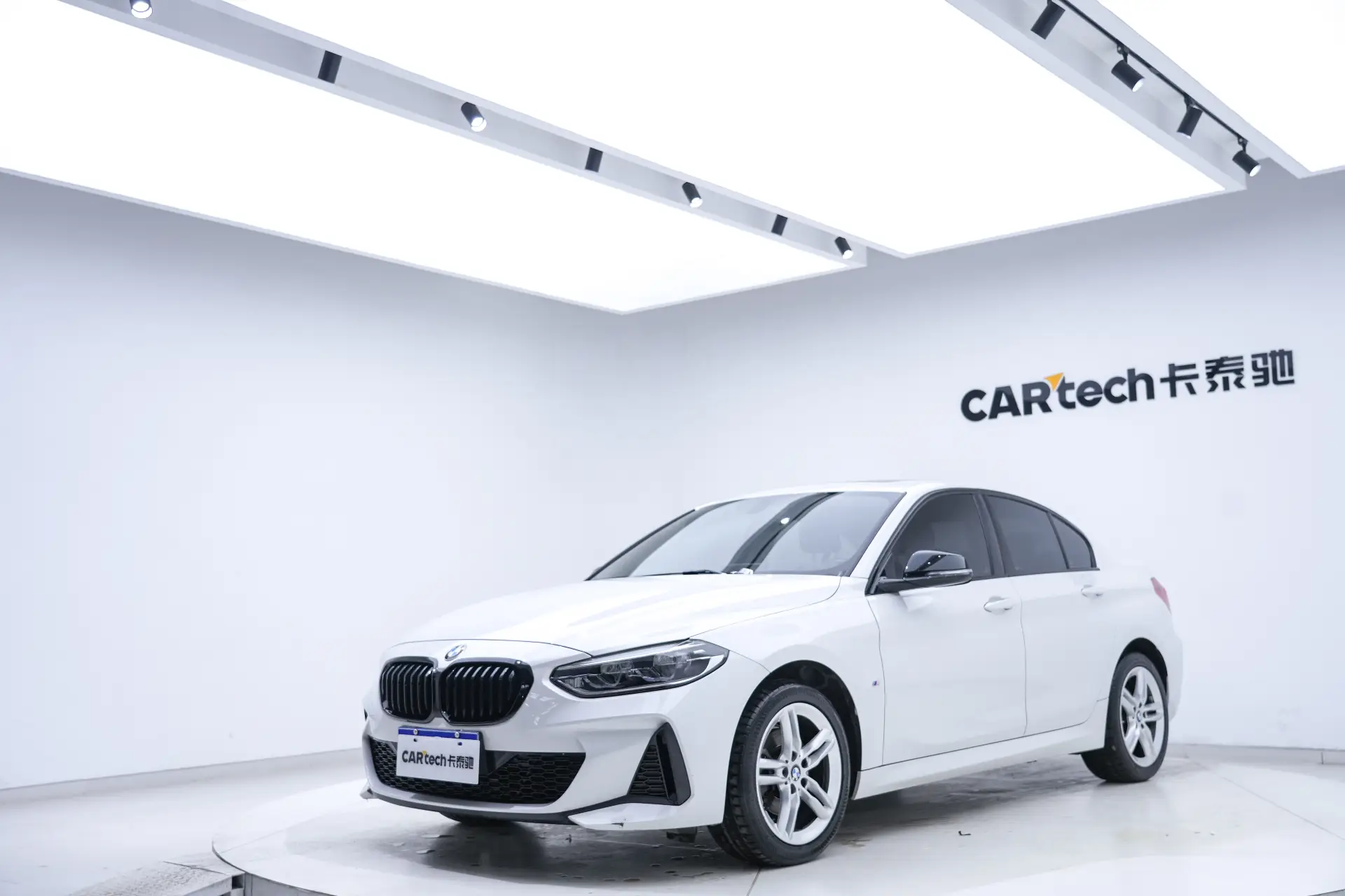 BMW 120i, 2023 13