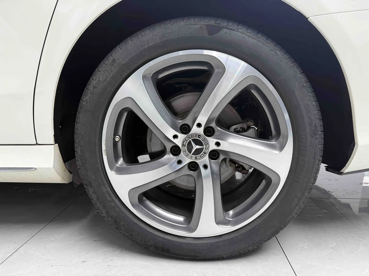 Mercedes-Benz E 300 L, 2018 6