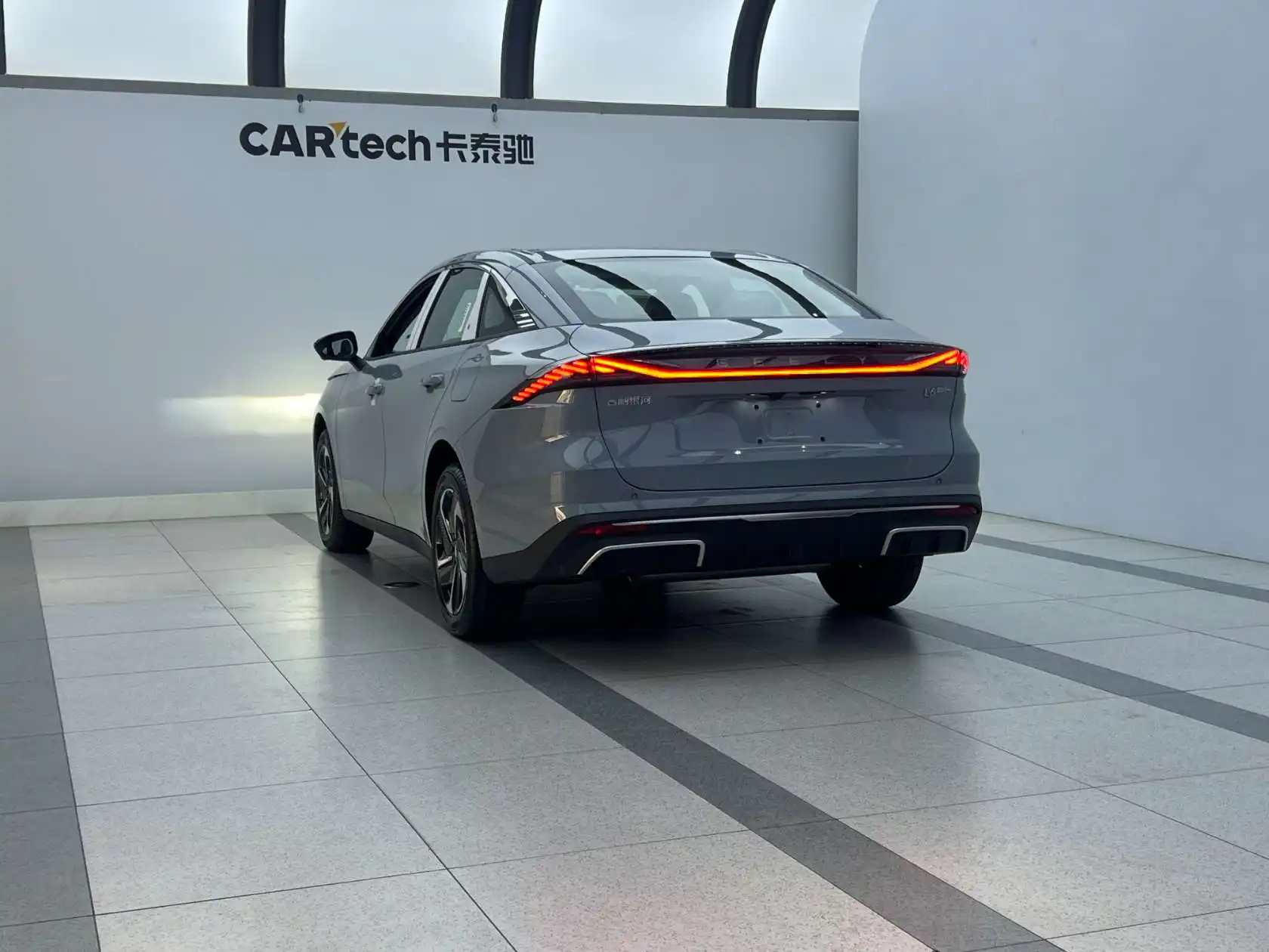 Geely Galaxy Galaxy L6, 2025 все фото