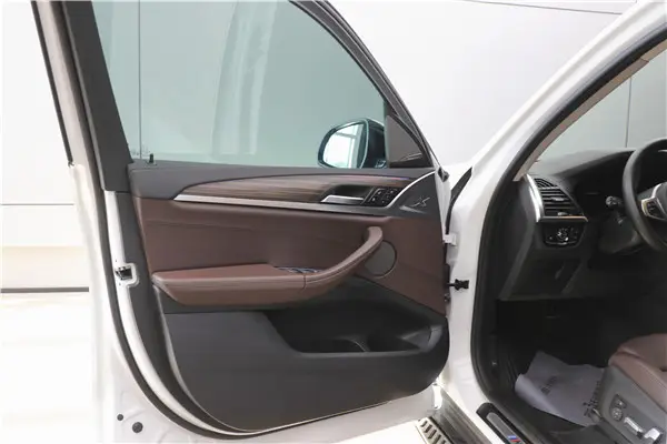 BMW X3, 2021 9
