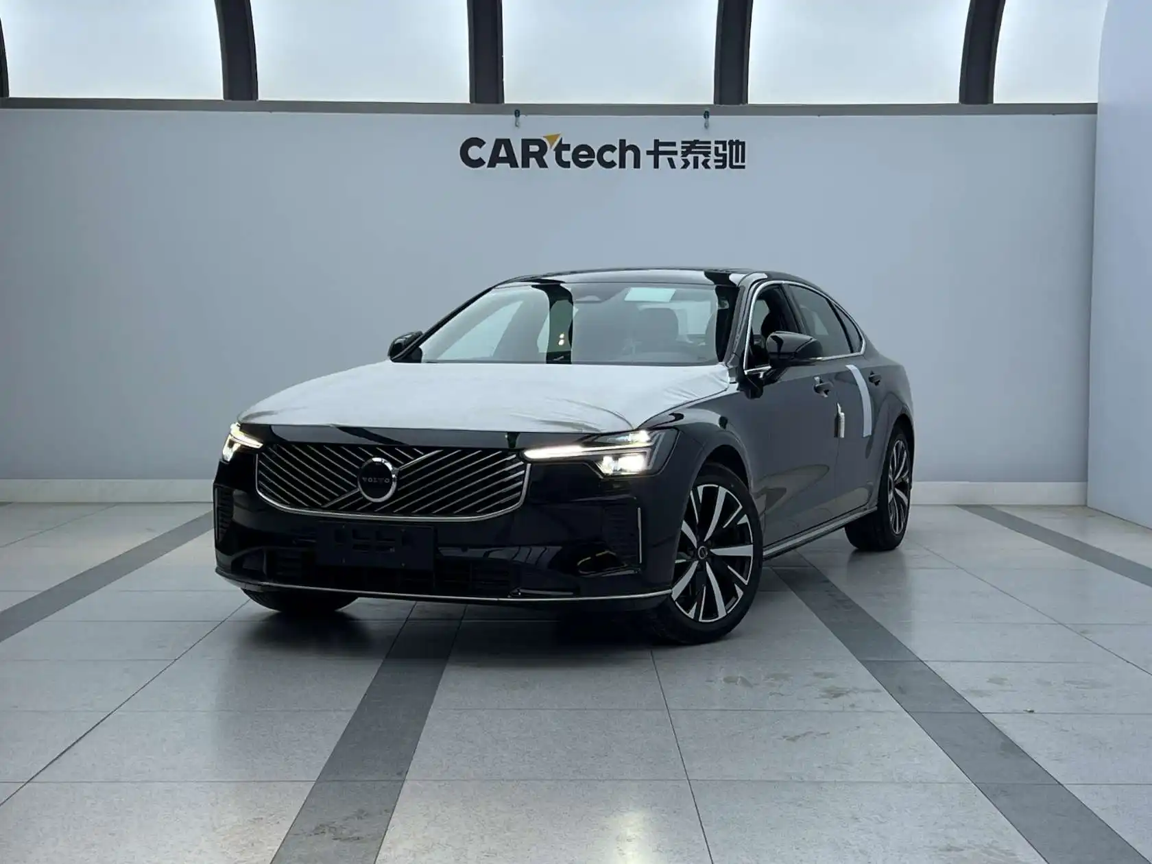 Volvo S90, 2025 2