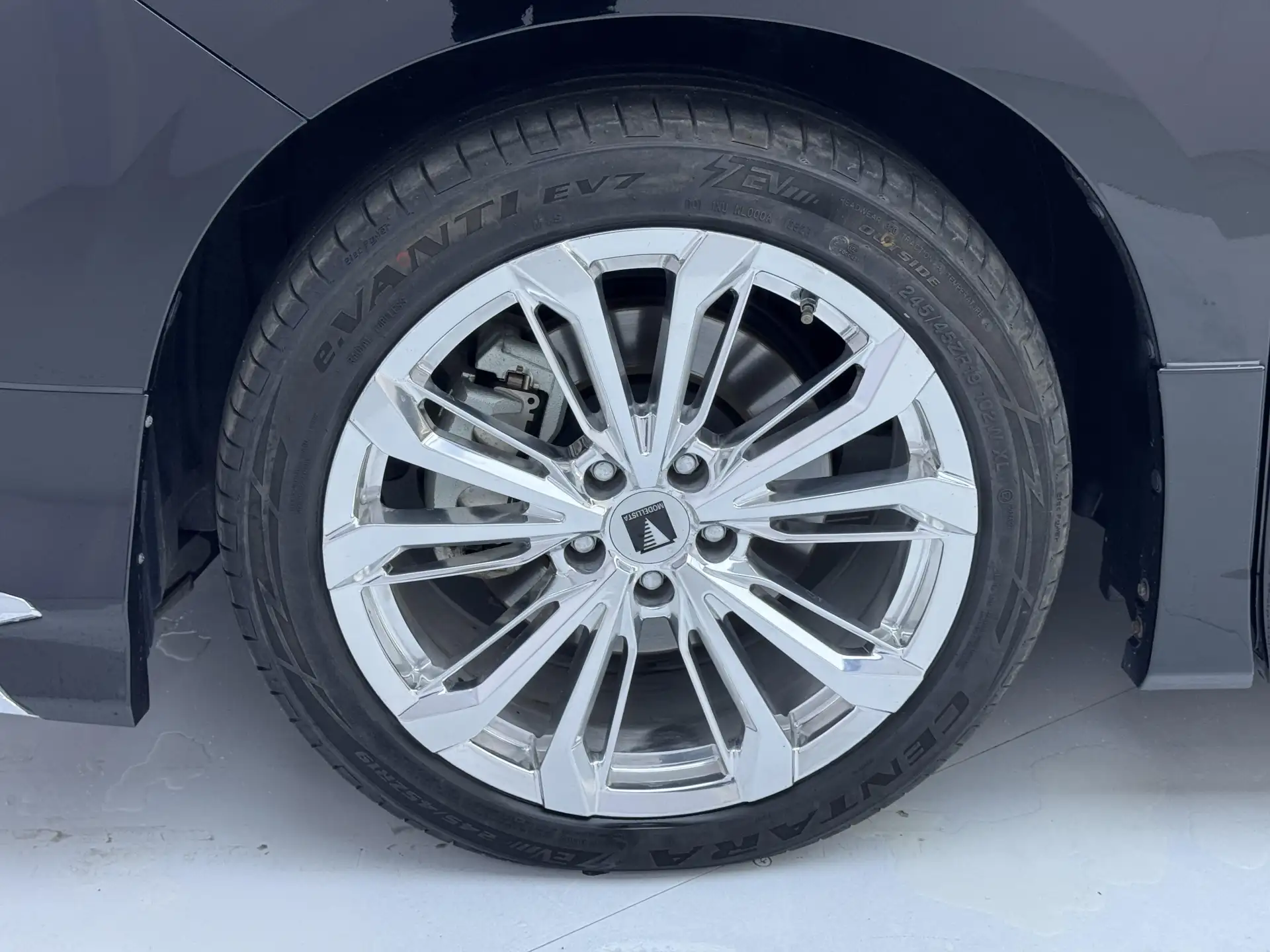 Toyota Alphard, 2019 10