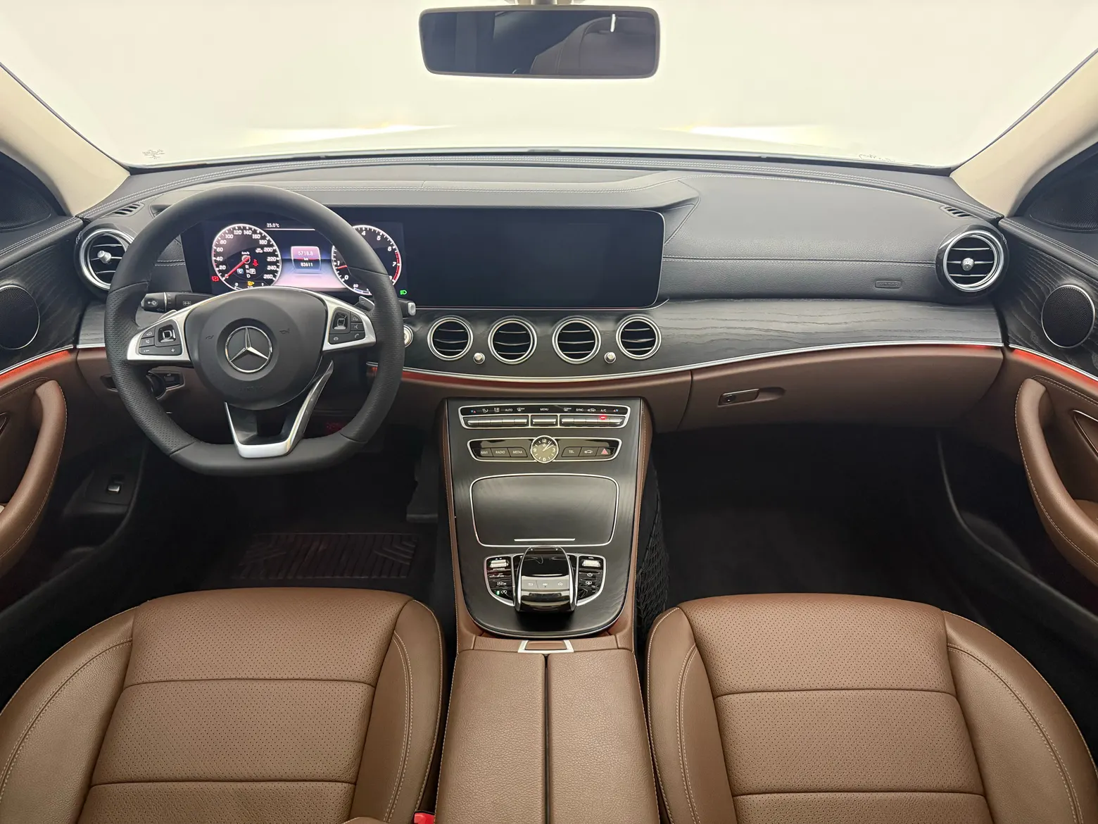 Mercedes-Benz E 300 L, 2018 8