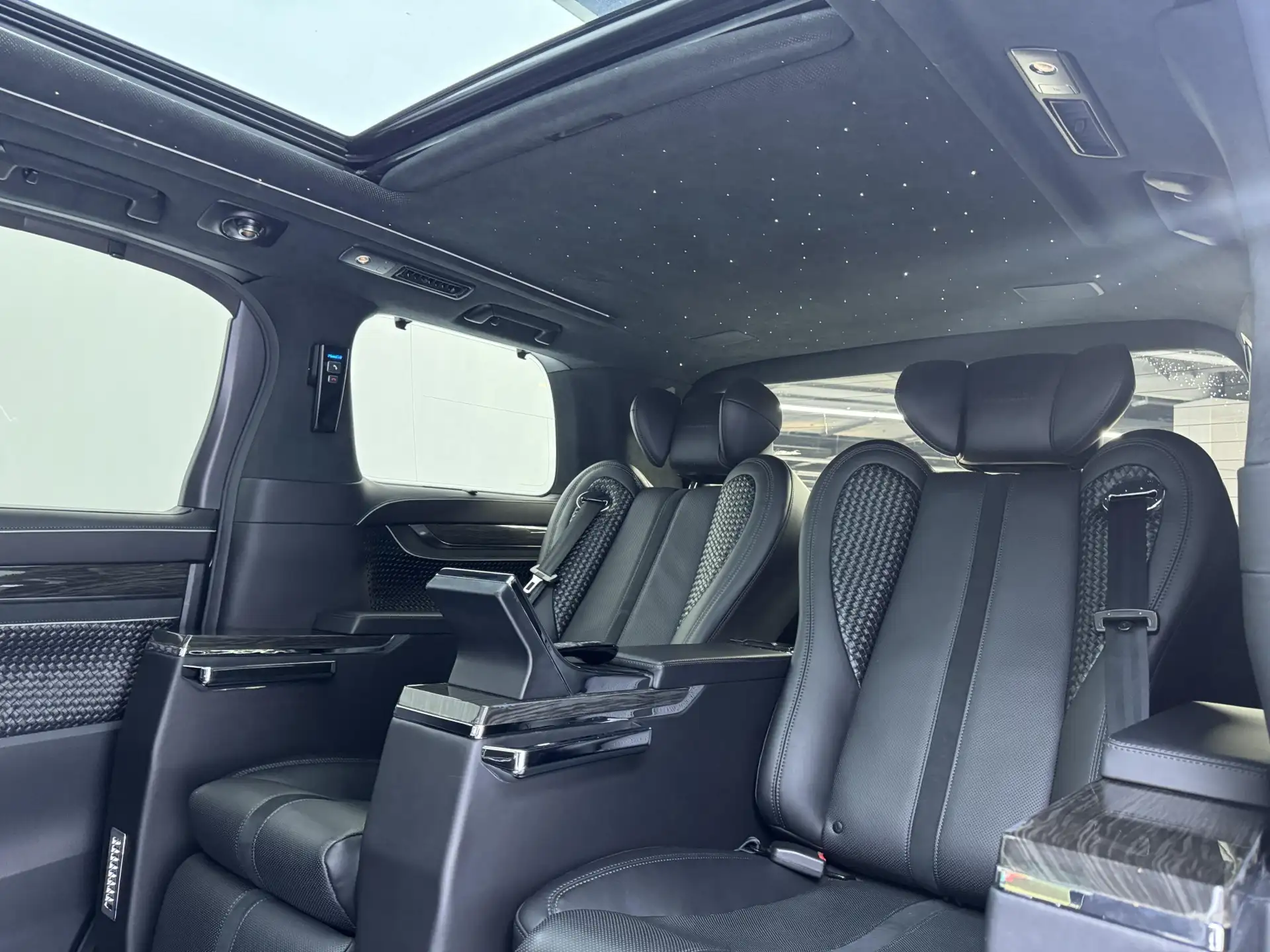 Toyota Alphard, 2019 19