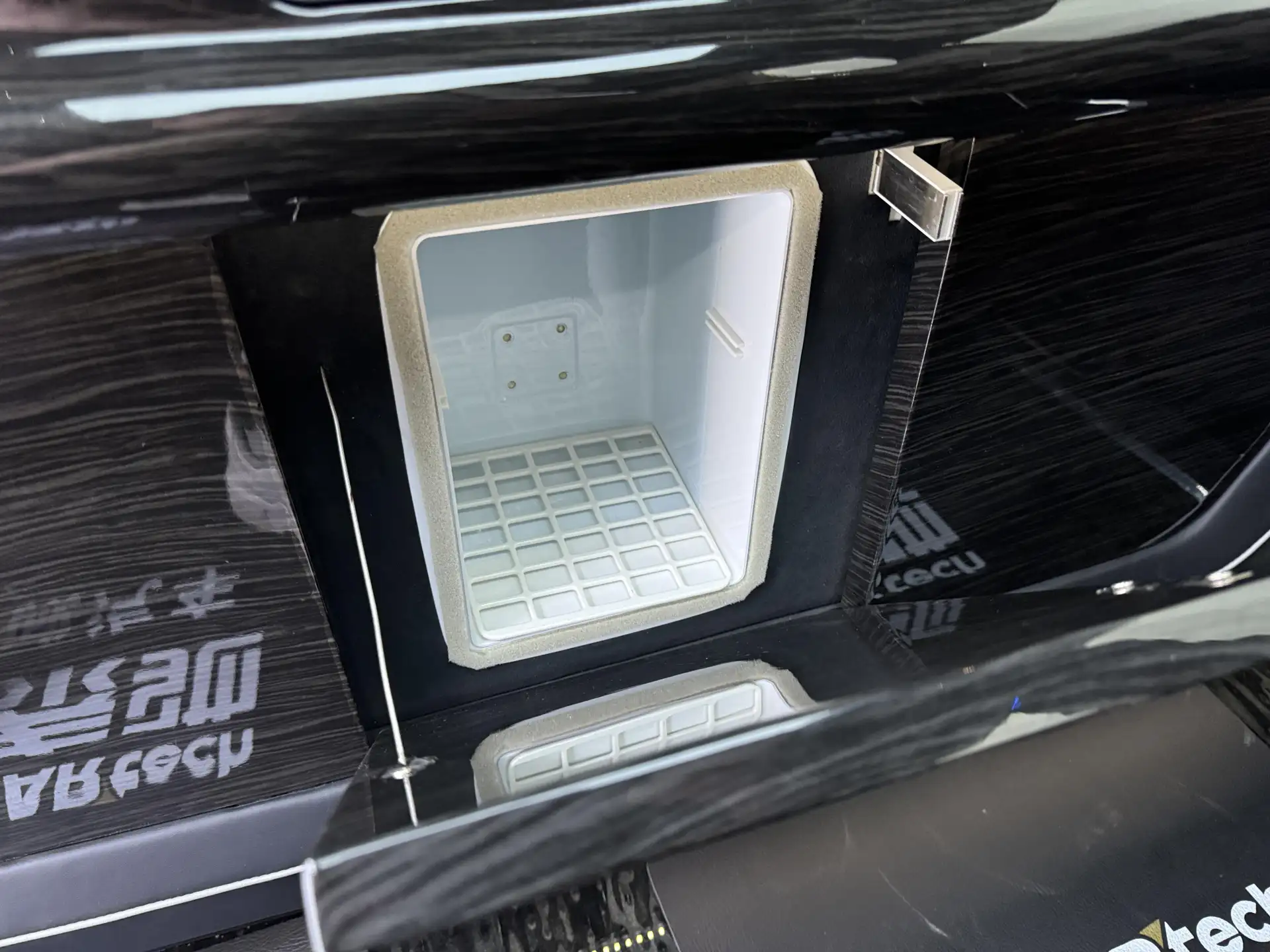 Toyota Alphard, 2019 29