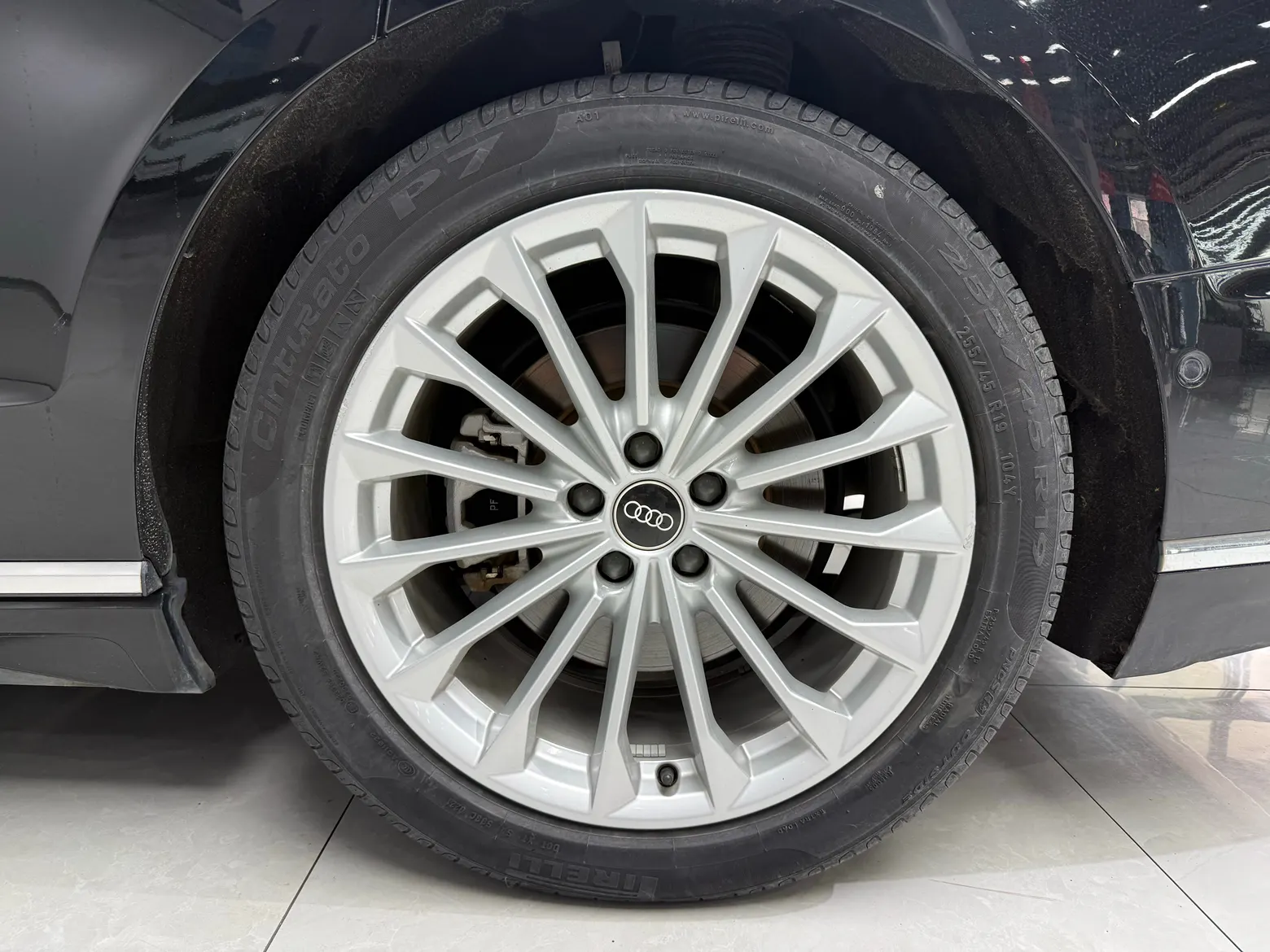 Audi A8L 50 TFSI, 2023 7
