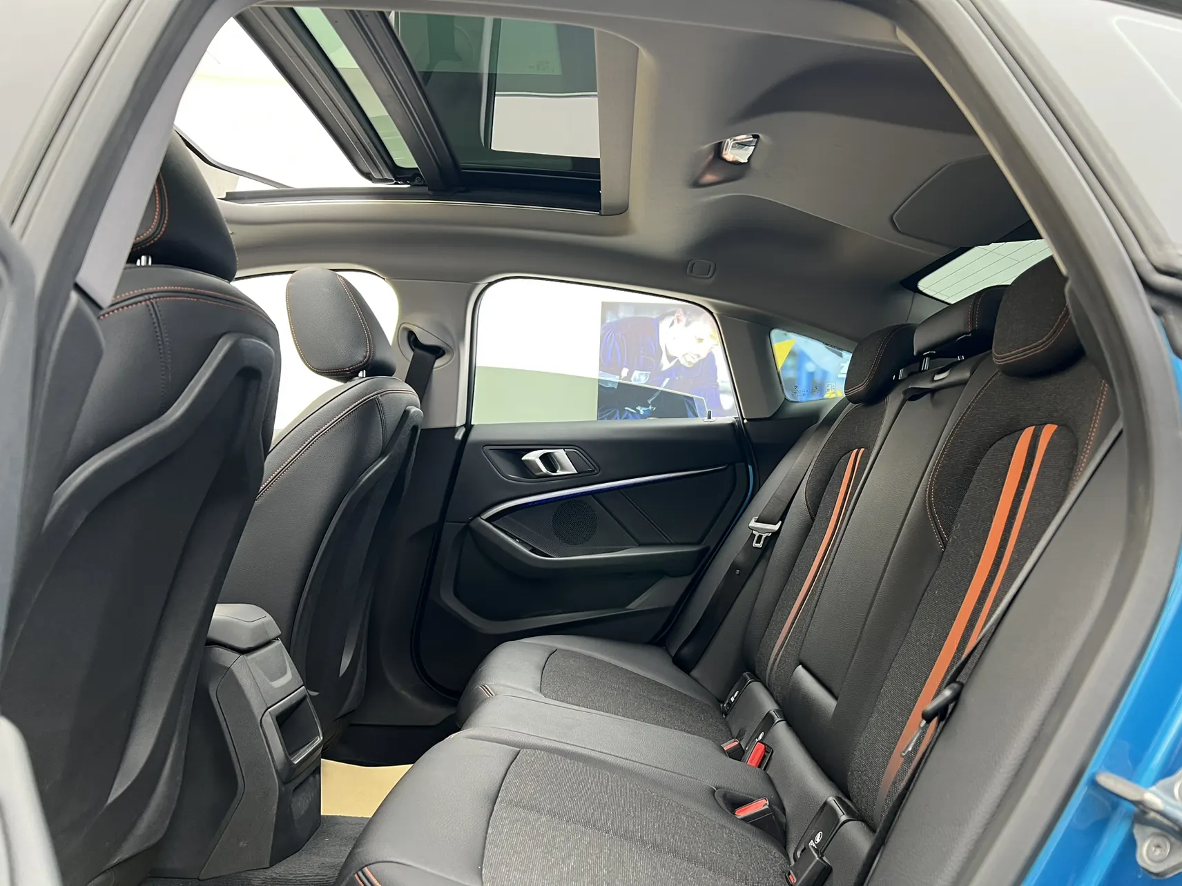 BMW 225i, 2023 26