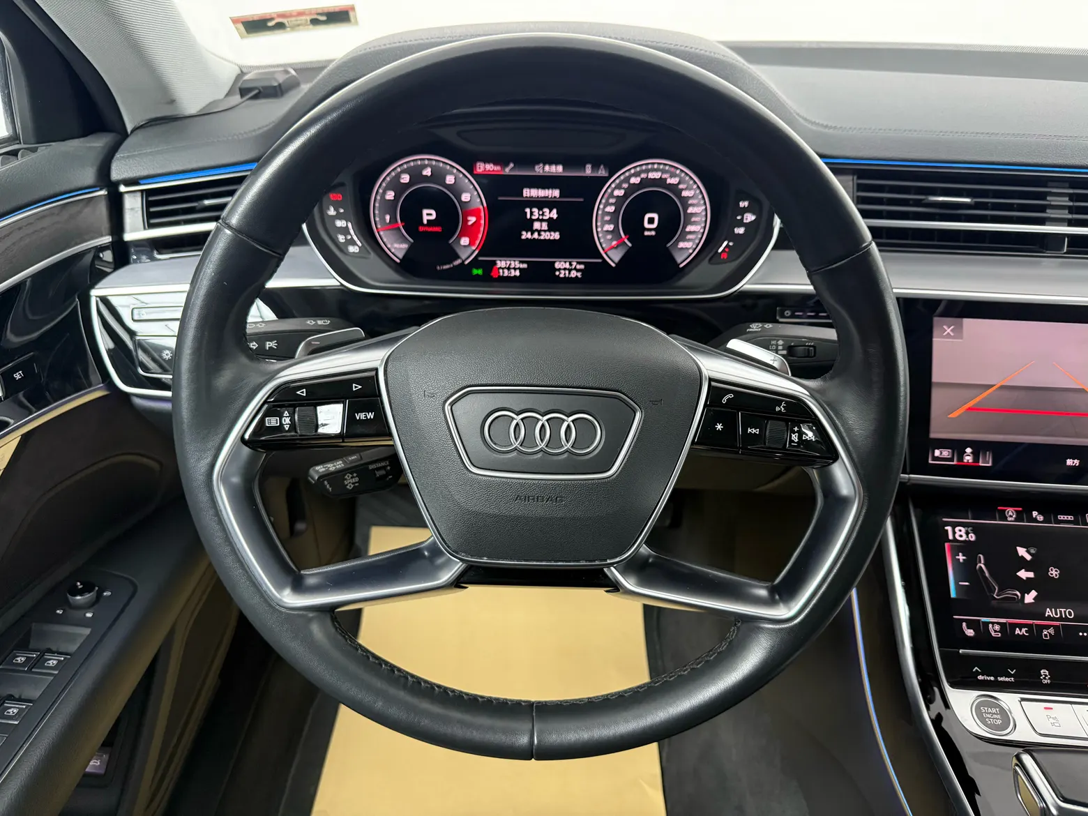 Audi A8L 50 TFSI, 2023 9