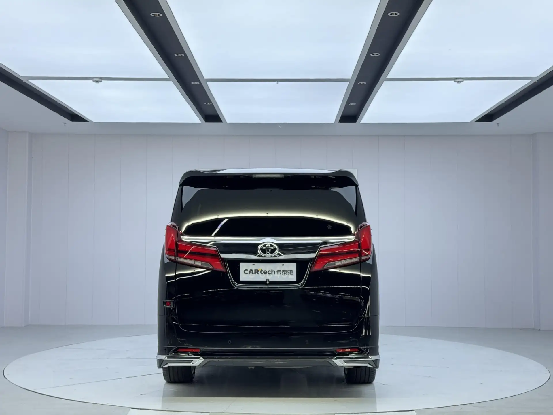 Toyota Alphard, 2019 6