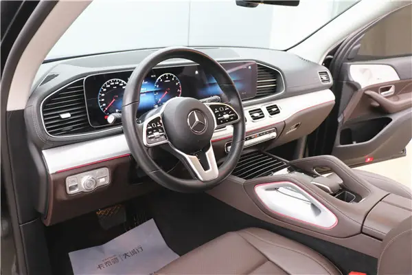 Mercedes-Benz GLE 450 4MATIC, 2023 11