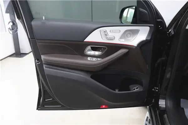Mercedes-Benz GLE 450 4MATIC, 2023 9