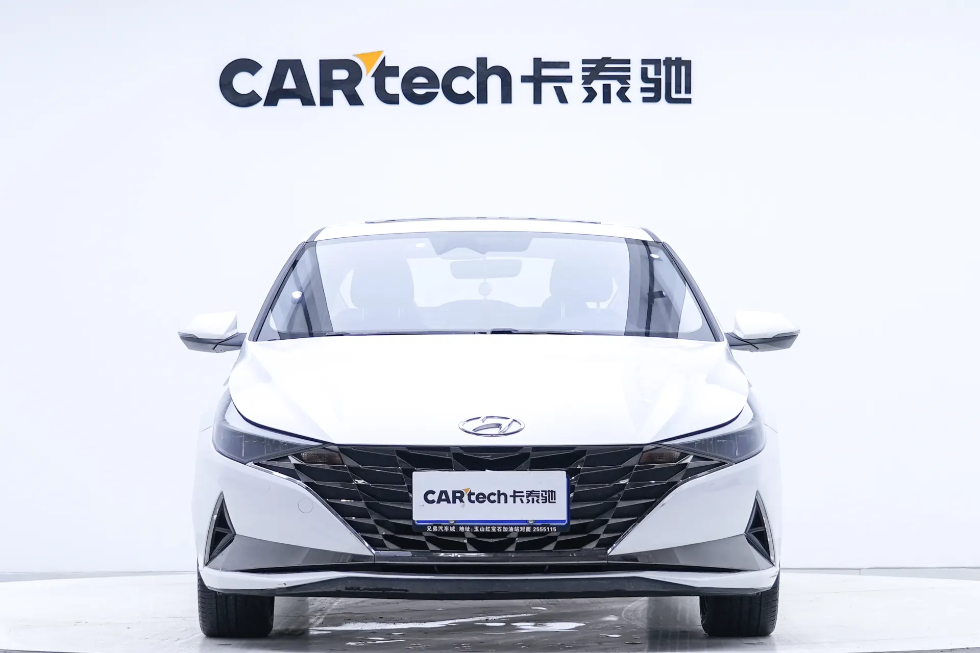 Hyundai Elantra, 2023 3