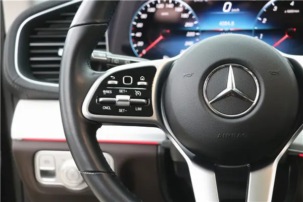 Mercedes-Benz GLE 450 4MATIC, 2023 14
