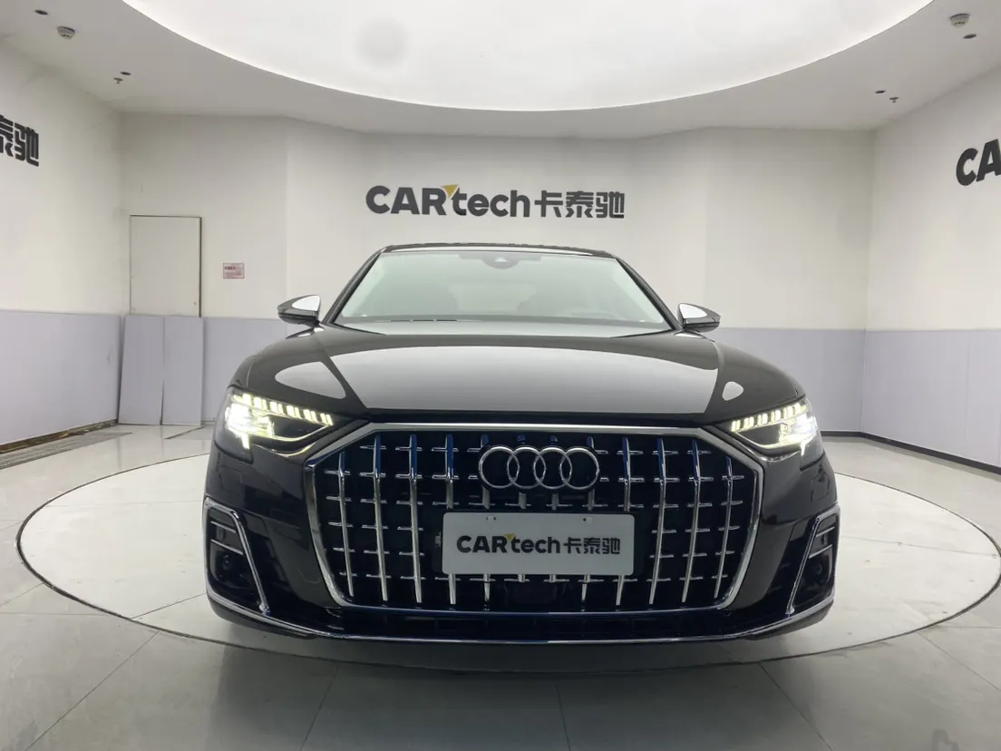 Audi A8L, 2022 3