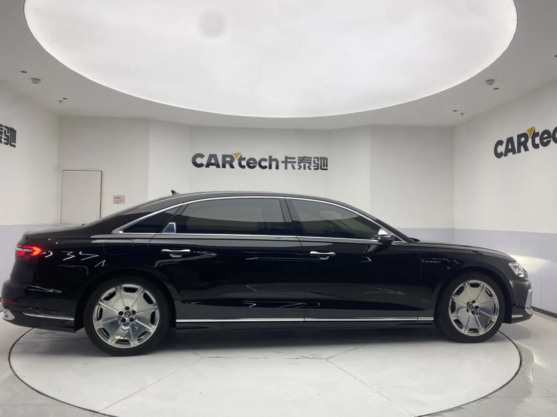 Audi A8L, 2022 4