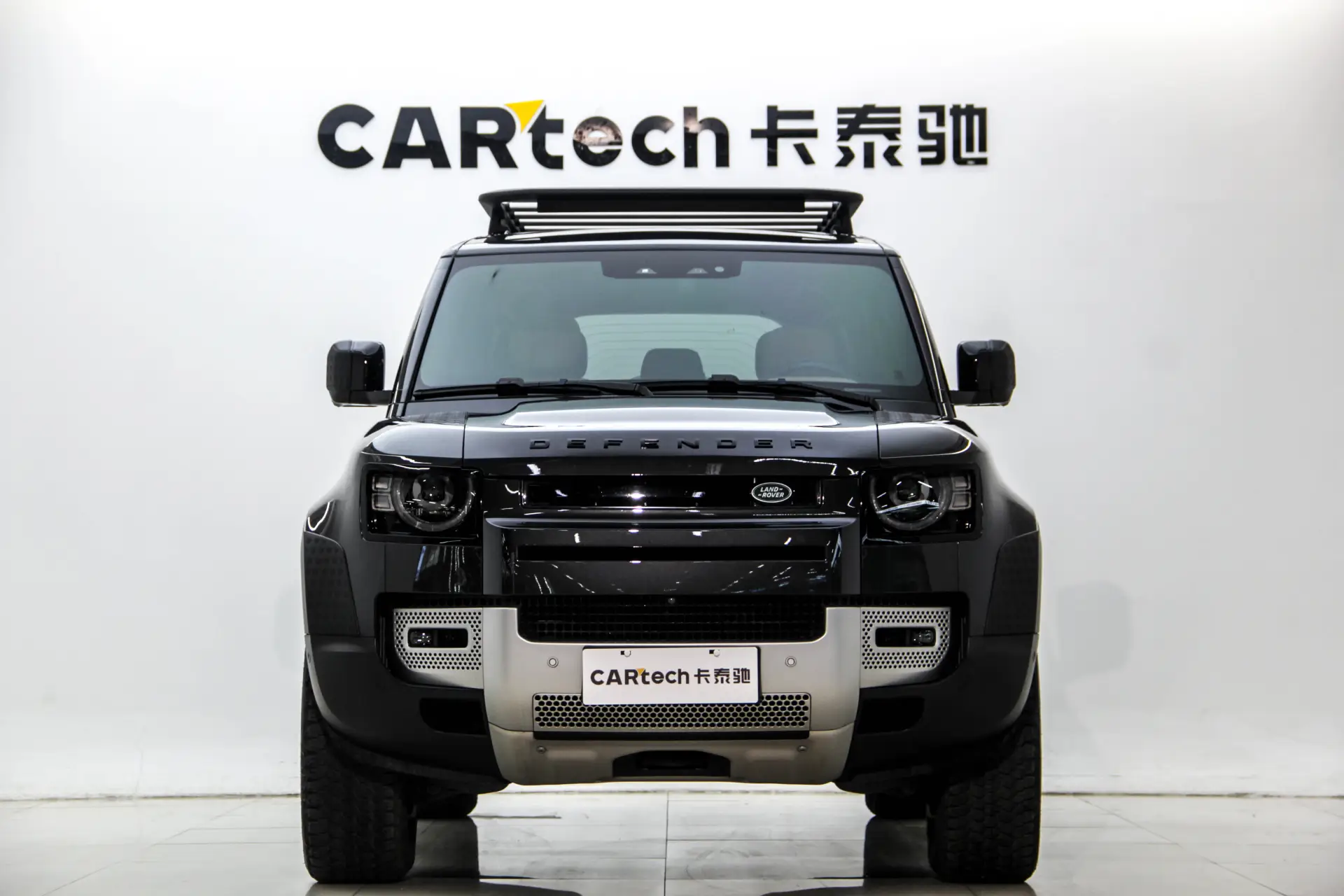 Land Rover Defender, 2025 2