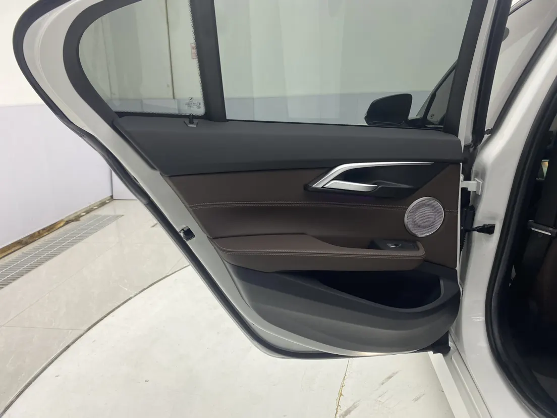 BMW 125i, 2023 27