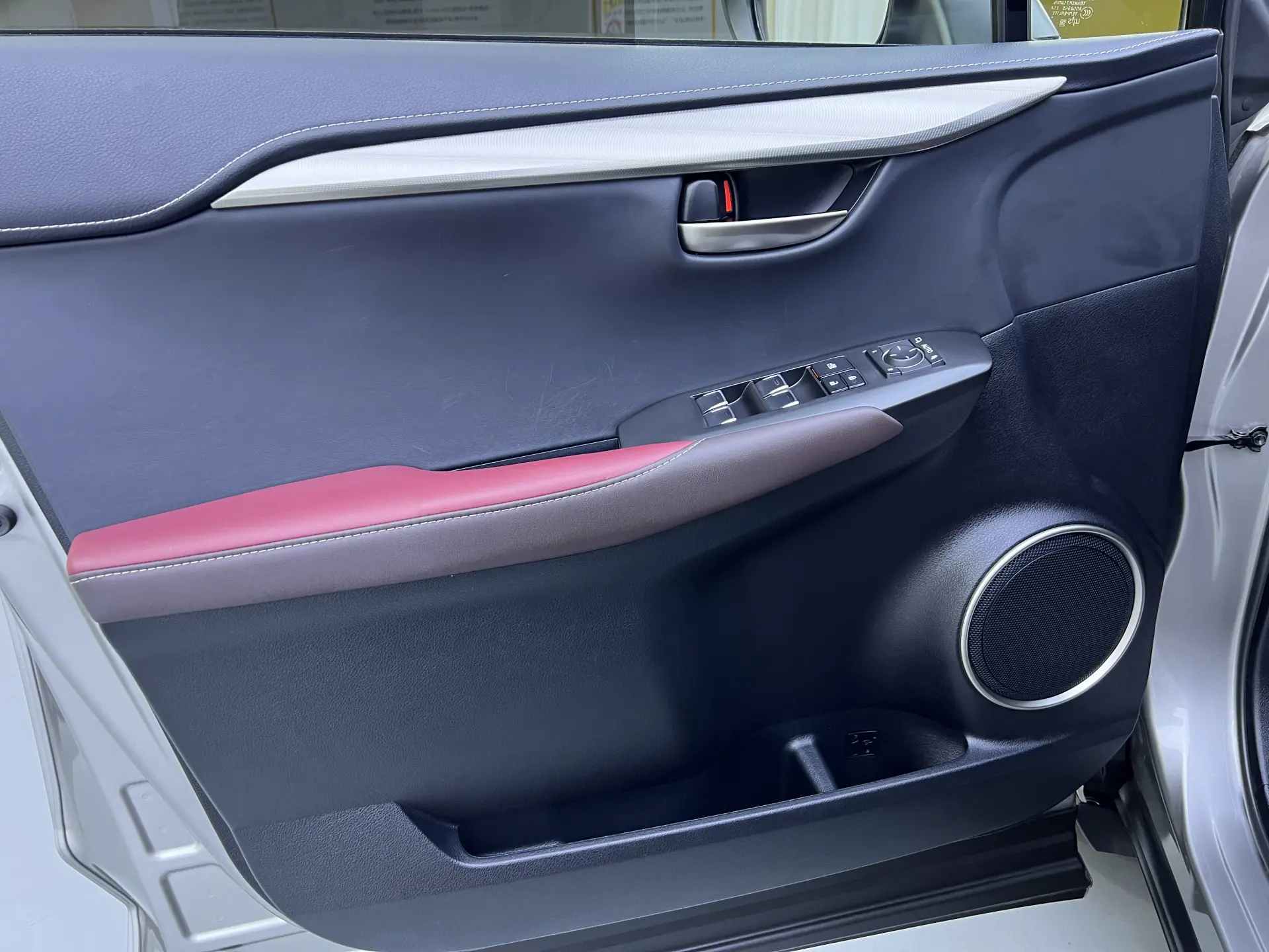 Lexus NX 300, 2018 9