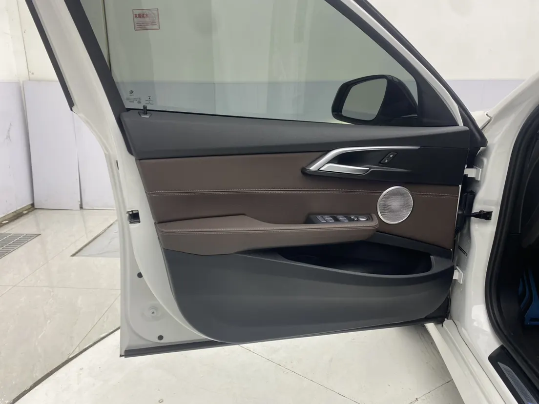 BMW 125i, 2023 16
