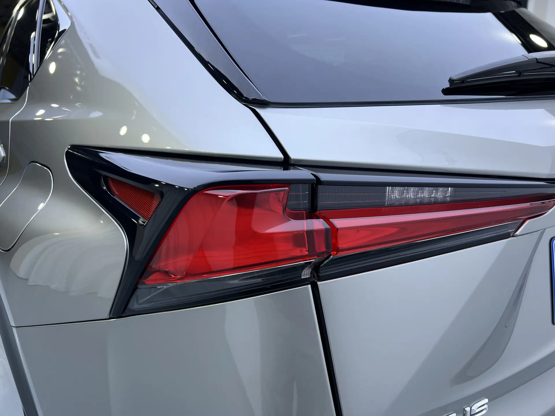 Lexus NX 300, 2018 3