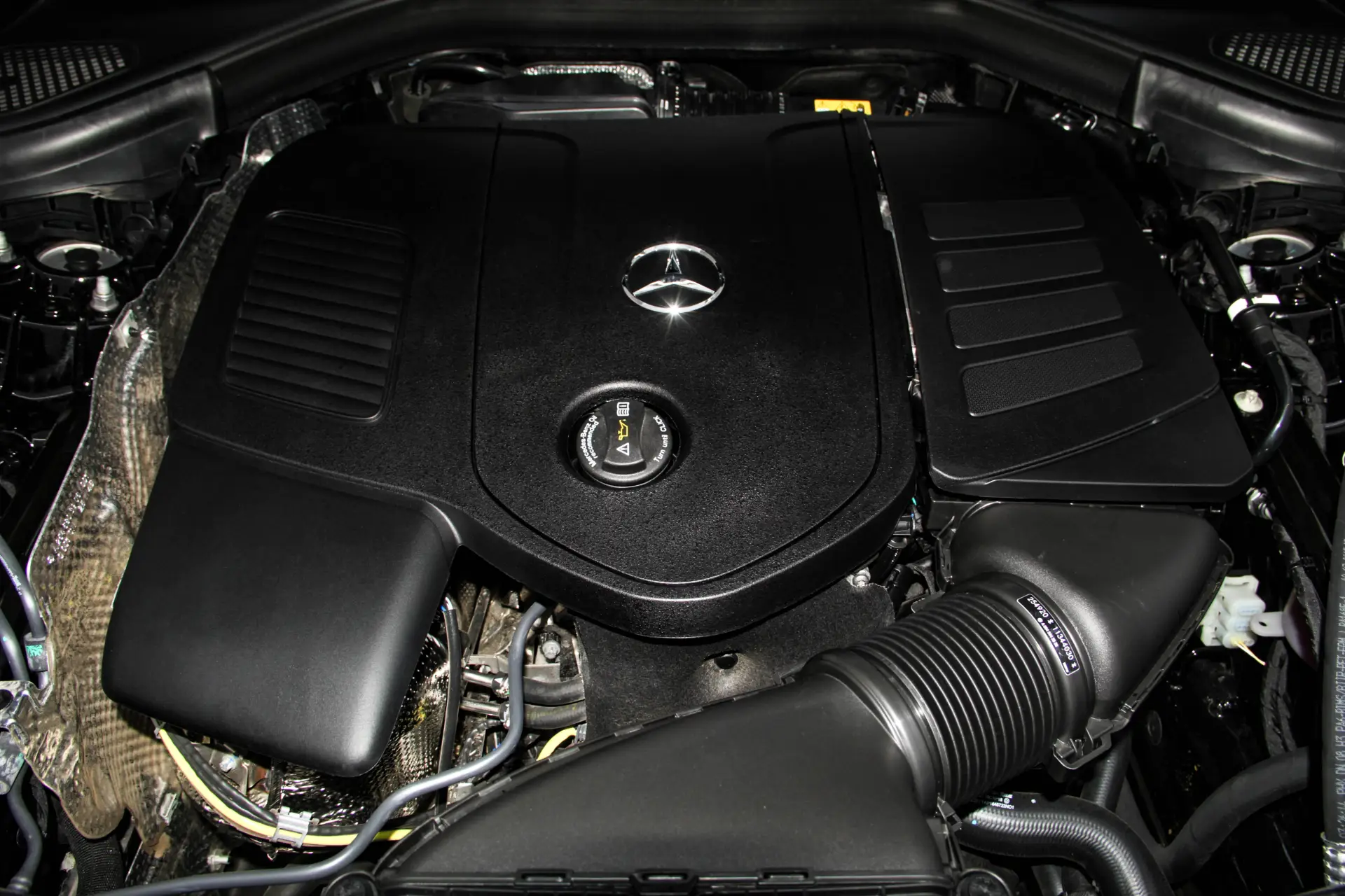 Mercedes-Benz GLC 260 L, 2026 12