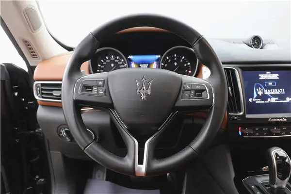 Maserati Levante, 2018 13