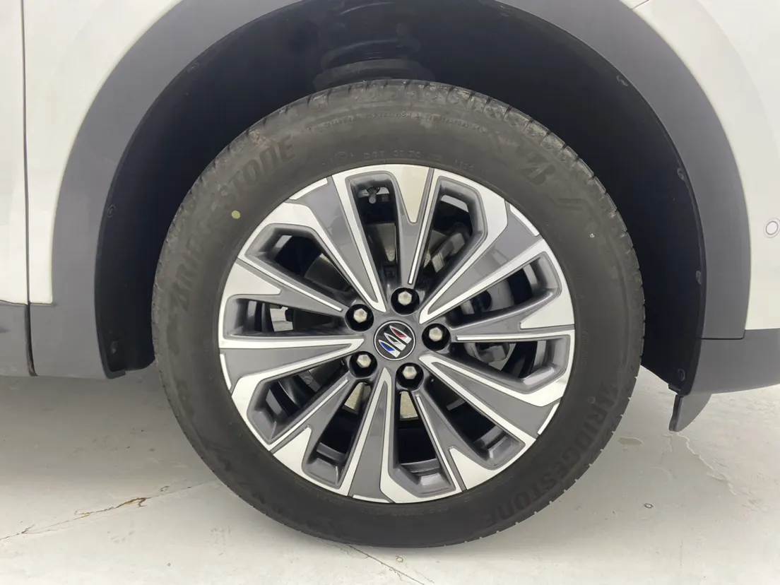 Buick Envision Plus, 2024 11