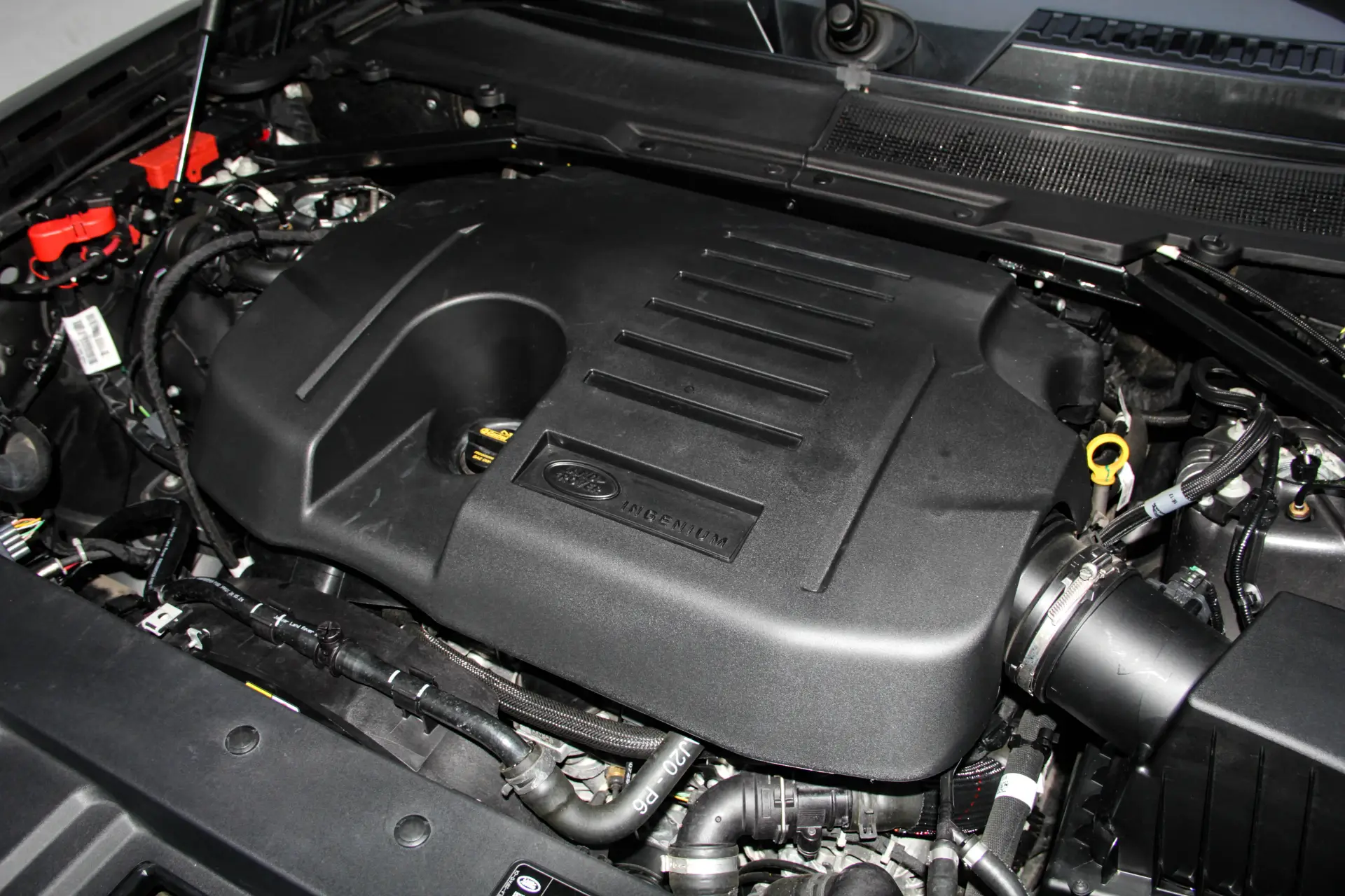 Land Rover Defender, 2025 10