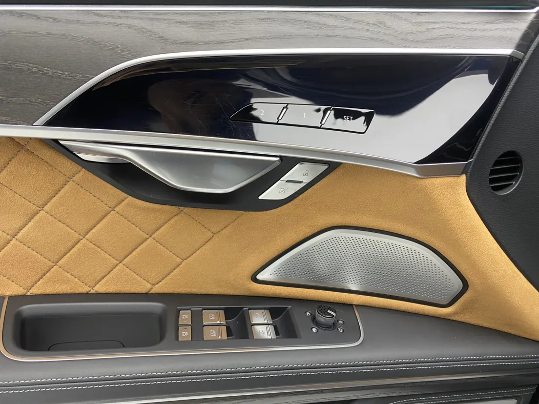 Audi A8L, 2022 17
