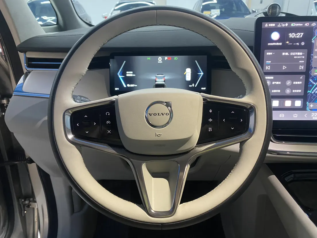Volvo EM90, 2024 16