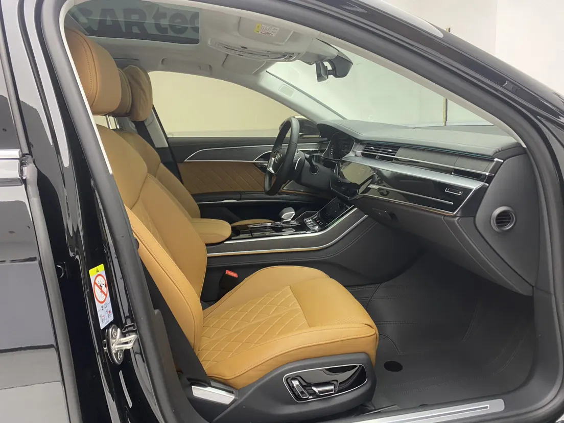 Audi A8L, 2022 31