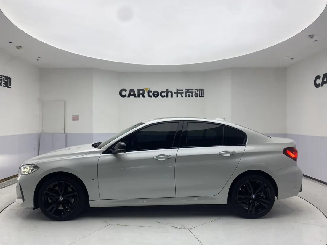 BMW 125i, 2023 8