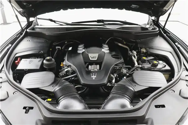 Maserati Levante, 2018 7